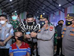 1.000 warga Medan Jalani Vaksin Masal, Kapoldasu : Sudah Vaksin Tetap Patuhi prokes