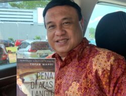 Pena di Atas Langit : Interesting, Inspiring, and Motivating (Resensi buku)