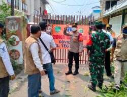 Polsek Kalideres bersama 3 Pilar Terapkan Micro Lockdown