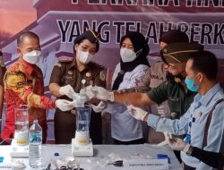 Kejari Bangka Musnahkan Barang Bukti Perkara Tipidum