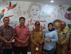 Bupati Bangka Kunjungi Dan Mencicipi Menu Makanan Favorit Yang Ada Di Rumah Makan Ibu Suri