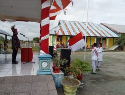 Kepala Sekolah SMKS Romel Tual Jadi Inspektur Upacara Kemerdekaan RI 