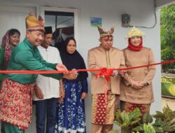 Molen Serahkan Rumah Layak Huni Untuk Warga Kurang Mampu