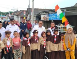Walaupun Hujan, Warga Desa Bangka Kota Antusias Menyambut Kedatangan Bupati Reza Herdavid