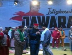 Anies dan Sejumlah Para Tokoh Hadiri Istighosah Jawara di Balai Kota