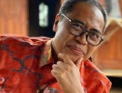 Prof. Enny, Ketukan Palumu Ditunggu RA Kartini dan Dewi Keadilan