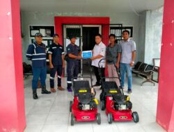 PT Timah Serahkan Dua Unit Mesin Rumput untuk Desa Pasir Putih