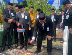 Mengenang H. Masdan, Dirut Pertama BSB: Direksi dan Komisaris Bank Sumsel Babel Ziarah dan Tabur Bunga