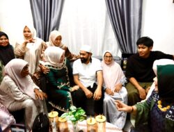 Gubernur Aceh dan Istri Silaturahmi di Kampung Halaman, Disambut Antusias Warga   