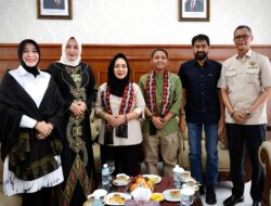 Gubernur Aceh Sambut Menteri Kehutanan dan Komisi IV DPR RI di Bandara SIM   