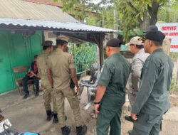 Satpol PP dan WH Amankan Manusia Silver di Aceh Besar, Dinilai Ganggu Ketertiban   