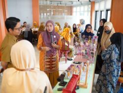 Dukung Kreativitas Guru, PT TIMAH Tbk Gelar Pelatihan Meronce Bersama O’Bross