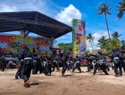 PT Timah Dukung Festival Ruwah dan Perang Ketupat Tempilang