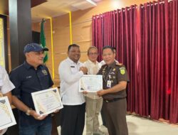 PWI Aceh Besar Terima Penghargaan Kejari, Perkuat Sinergi Transparansi Hukum   