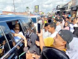 Gelombang Sambutan Haru Iringi Kepulangan H. Her di Madura, IKAMA Tegaskan Sosoknya Dekat dengan Rakyat