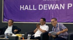 Ketua Dewan Pers Serahkan Pokok Pikiran Perlindungan Karya Jurnalistik Kepada Menteri Hukum     