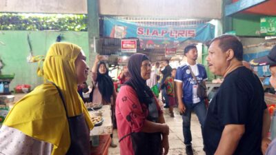 Turun ke Pasar Rumput, Wali Kota Pangkalpinang Tegaskan Komitmen Lingkungan Lewat Jumat Asri   