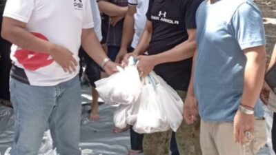 Anggota DPRD Depok Binton Nadapdap Salurkan Hewan Kurban Untuk Warga Jalan Puring Gandul Dan Kader PSI Depok