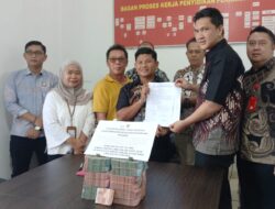 Kuasa Hukum Herman Fu Serahkan Rp 951,7 Juta untuk Pemulihan Kerugian Negara