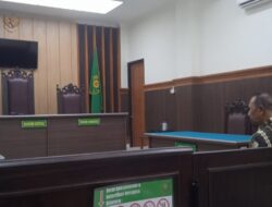 Usai Ditanyai Hakim, Tersangka Penganiaya Wartawan Roboh dari Kursi Terdakwa di Pengadilan