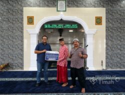 PT TIMAH Bantu Karpet Masjid Nurul Fatah Belitung, Jamaah Lansia Kini Lebih Nyaman