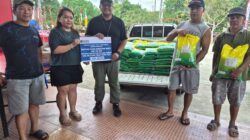 Sembahyang Rebut di Kelapa Kampit, PT TIMAH Salurkan 1 Ton Beras untuk warga