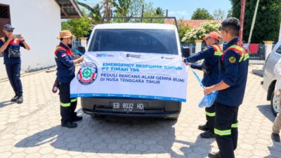 PT TIMAH Salurkan Bantuan Sembako dan Perlengkapan Pengungsian untuk Warga Terdampak Bencana Nagekeo