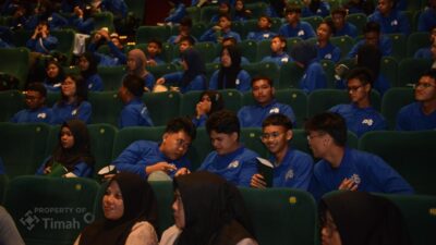 PT TIMAH Ajak Siswa Kelas Beasiswa Pondok Pesantren Pemali Belajar Lewat Nobar