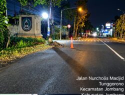 Penggalian Kabel Bongkar Aspal di Jombang, Abah Edy Macan Ancam Gelar Aksi Besar