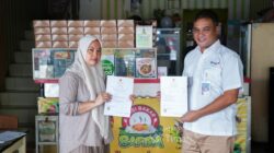PT TIMAH Fasilitasi Sertifikasi Halal 27 Produk UMKM Nasi Bakar Safira