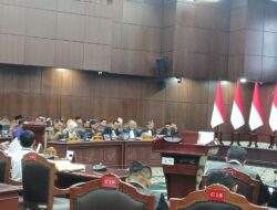 Sidang PHPU Pilpres 2024: KPU Minta Permohonan Ditolak, Hakim MK Dalami Syarat Cawapres