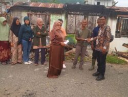 PT Rizki Elza Media Salurkan Bantuan untuk Korban Kebakaran di Aceh Besar
