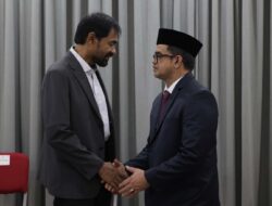 Mualem Lantik Taufik Jadi Pejabat Sekda Aceh di Medan